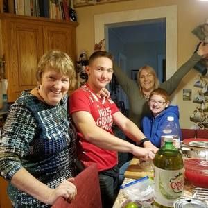 Meet your Posher, Cameron